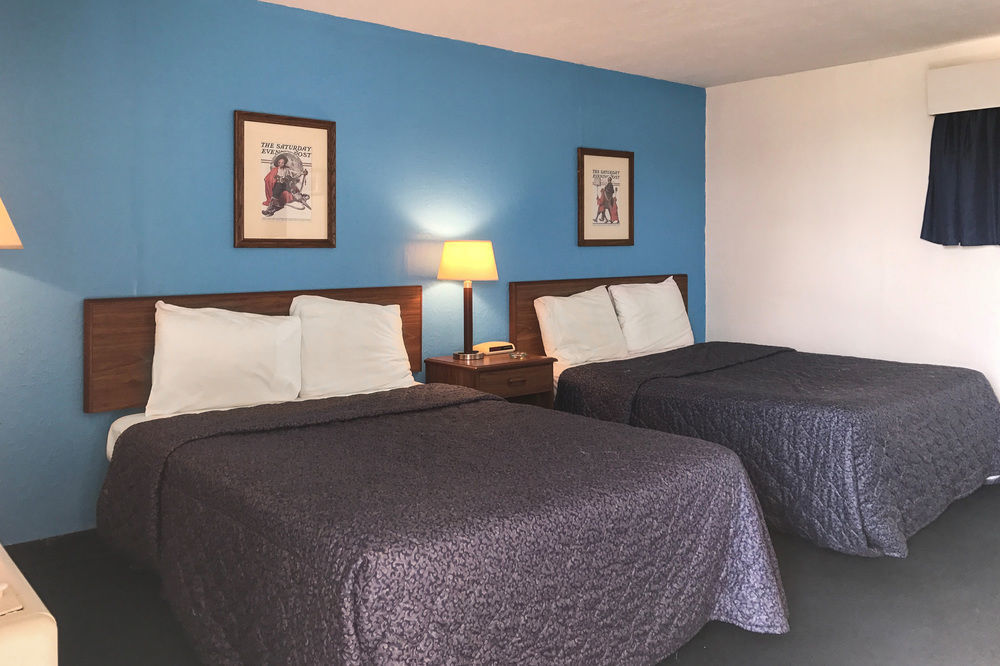 Amerivu Inn Harvest Estates New Hampton Экстерьер фото